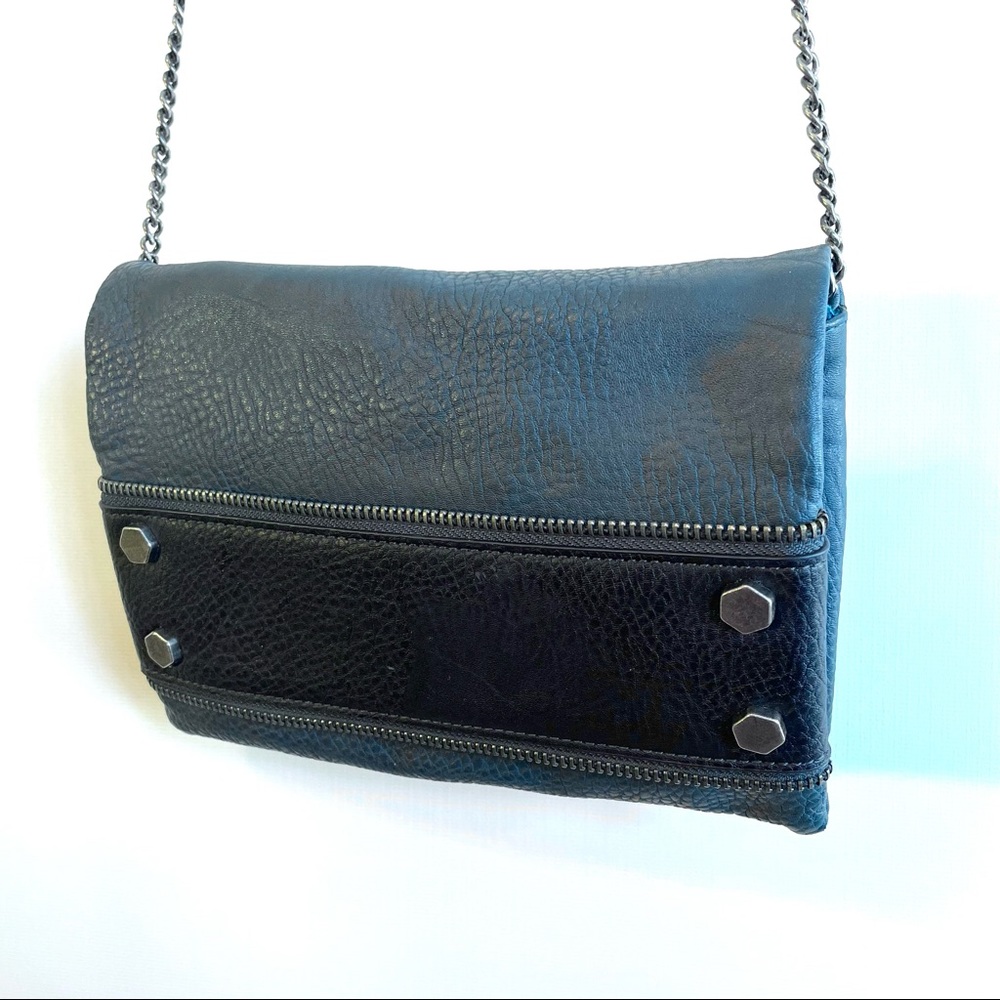 Chain Strap Purse - Picture 3 of 9